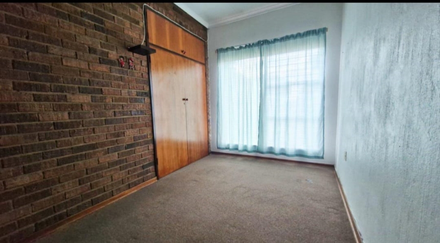 5 Bedroom Property for Sale in Elandsrand North West